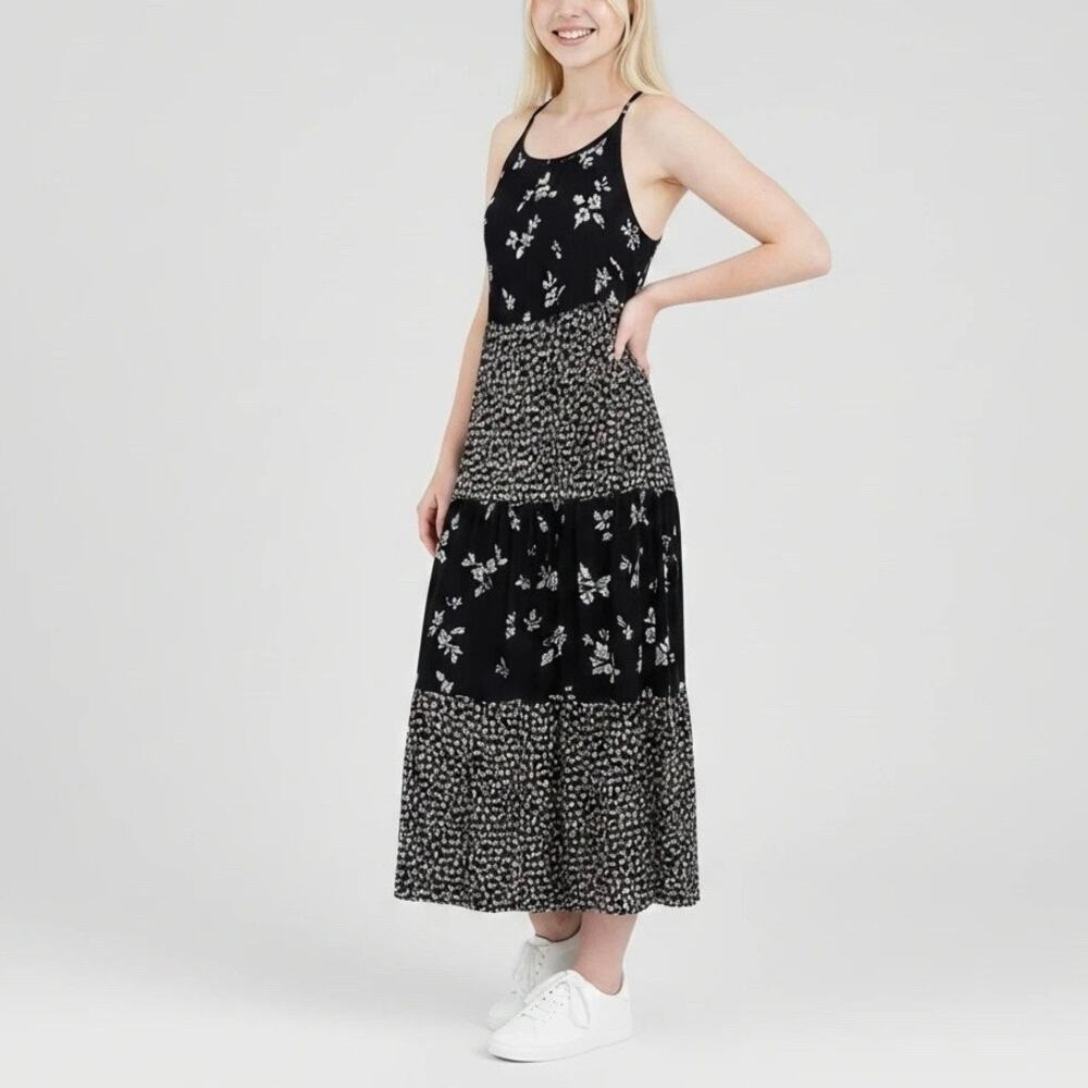 Cat & Jack Womenโs Black & White Floral Tiered Maxi Dress (Spaghetti Strap)